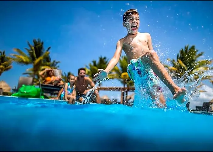 Hotel Bluebay Grand Esmeralda 5*