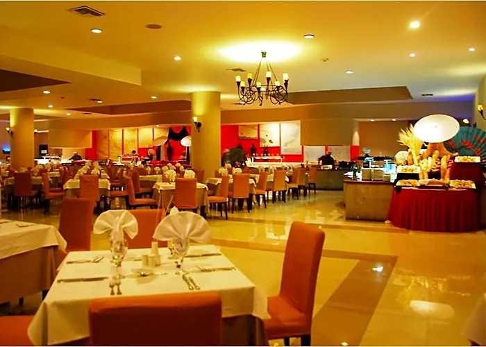 Bluebay Grand Esmeralda Hotel 5*