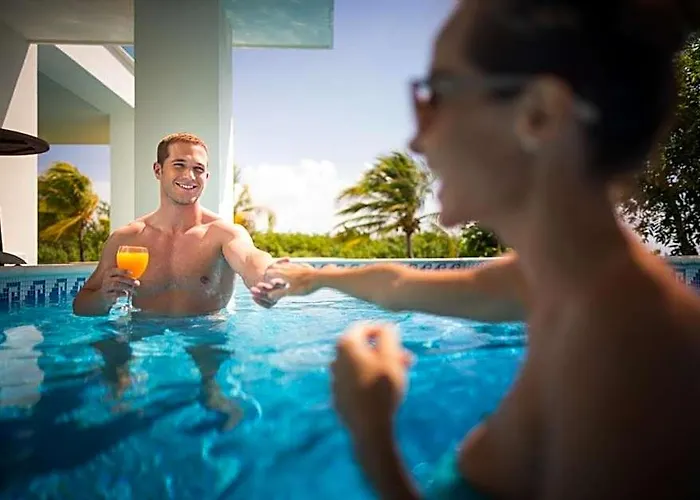 Bluebay Grand Esmeralda
