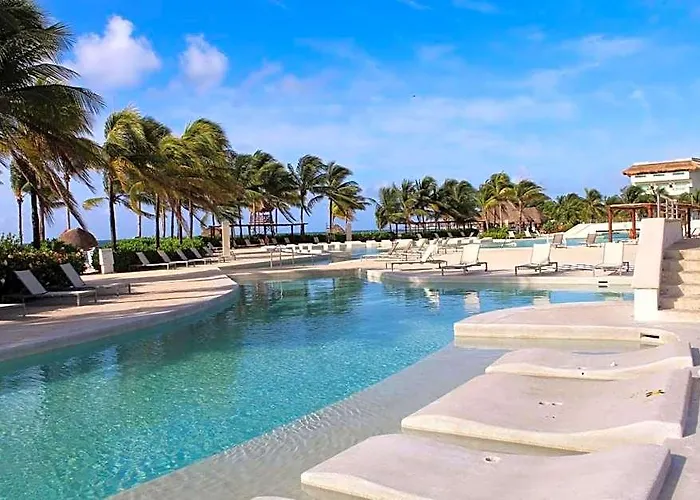 Hotel Bluebay Grand Esmeralda 5*