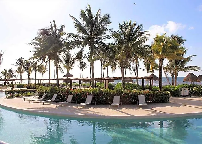 Bluebay Grand Esmeralda