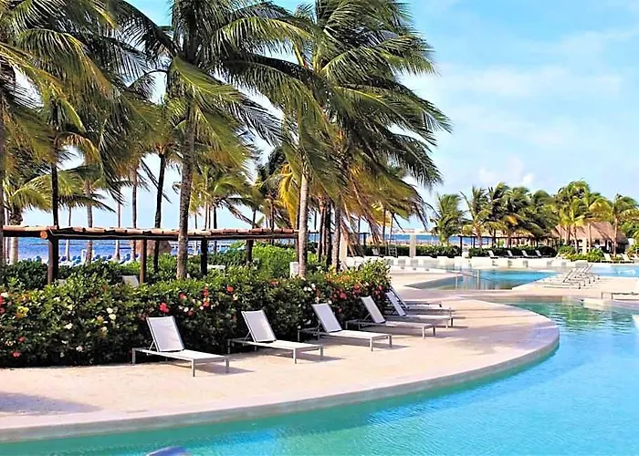 Bluebay Grand Esmeralda 5*
